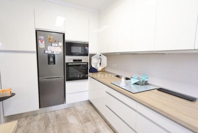 Segunda mano - Villa -
San Miguel de Salinas - Inland