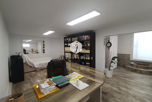 Segunda mano - Villa -
San Miguel de Salinas - Inland