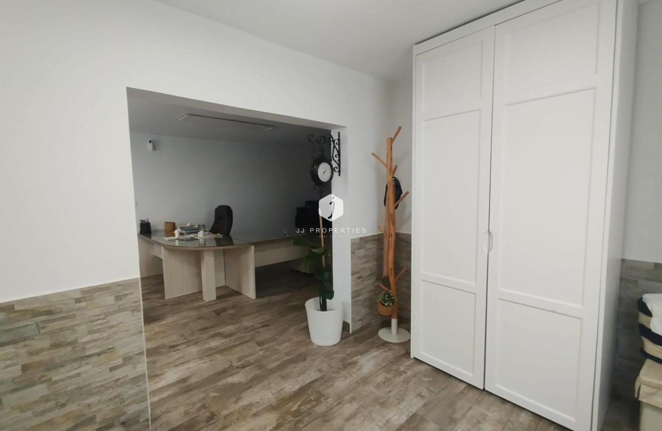 Segunda mano - Villa -
San Miguel de Salinas - Inland