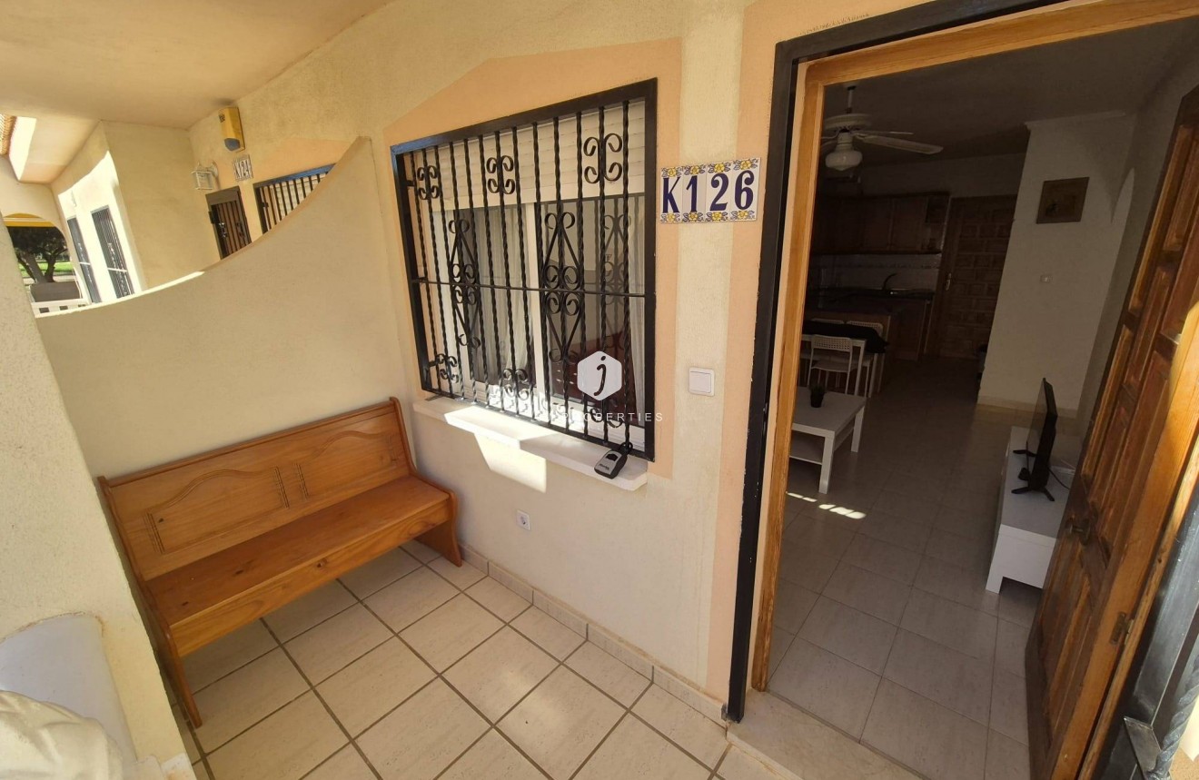 Resale - Bungalow -
Orihuela Costa - La Florida