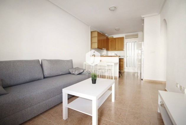 Resale - Bungalow -
Orihuela Costa - La Florida