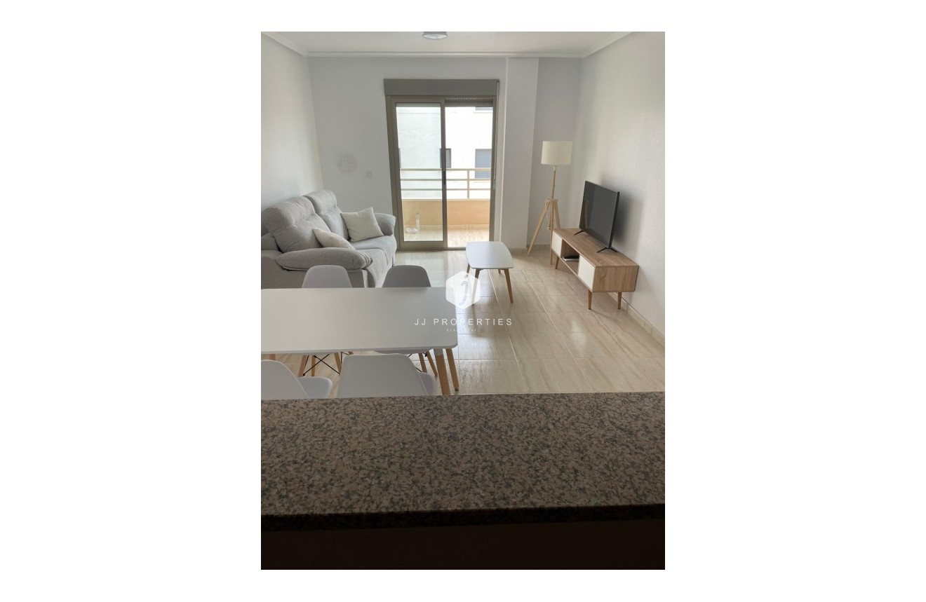 Resale - Apartment / flat -
San Miguel de Salinas - Inland
