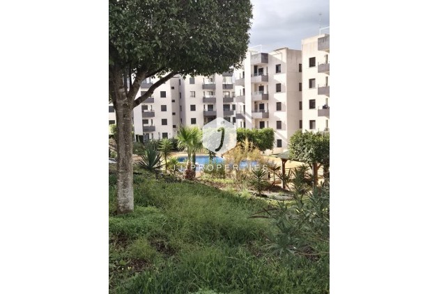 Resale - Apartment / flat -
San Miguel de Salinas - Inland