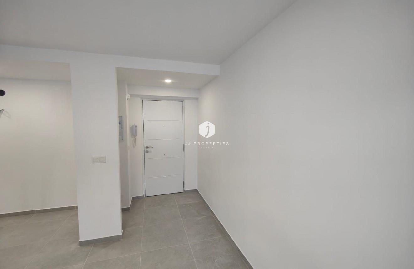 Resale - Apartment / flat -
Torrevieja - Costa Blanca