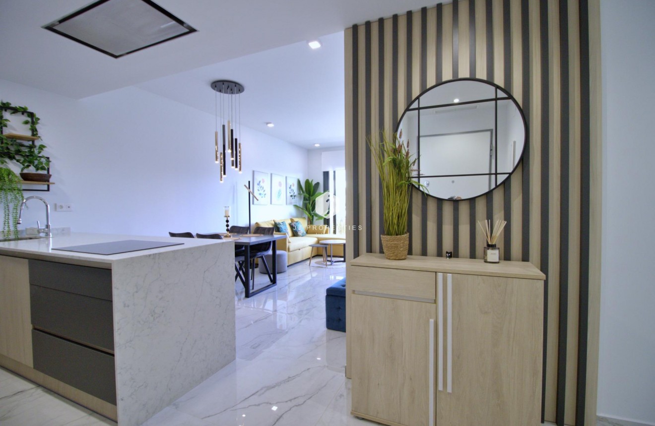 Resale - Apartment / flat -
Orihuela Costa - Punta Prima