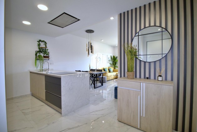 Resale - Apartment / flat -
Orihuela Costa - Punta Prima