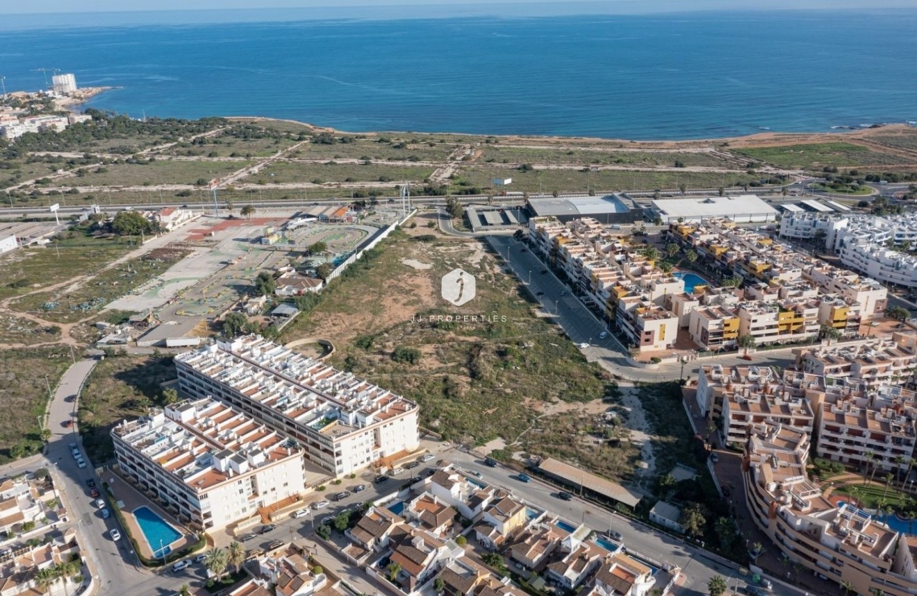 Resale - Apartment / flat -
Orihuela Costa - Punta Prima