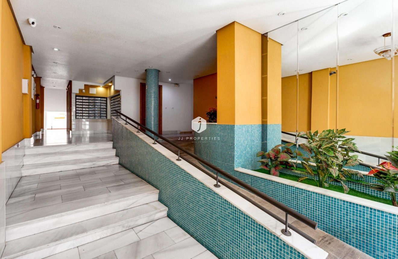 Aus zweiter Hand - Wohnung -
Torrevieja - Centro