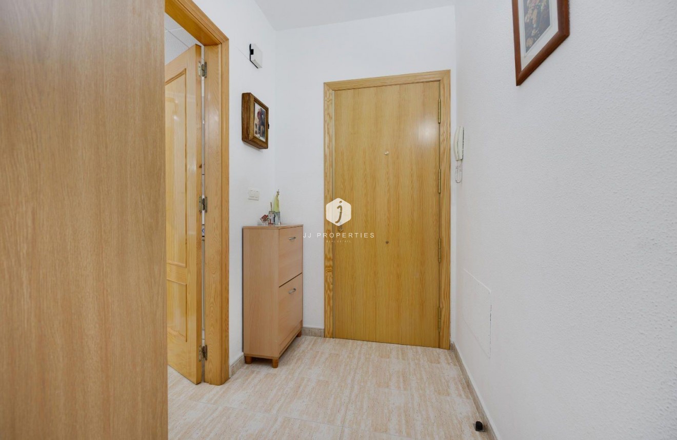 Aus zweiter Hand - Wohnung -
Torrevieja - Centro
