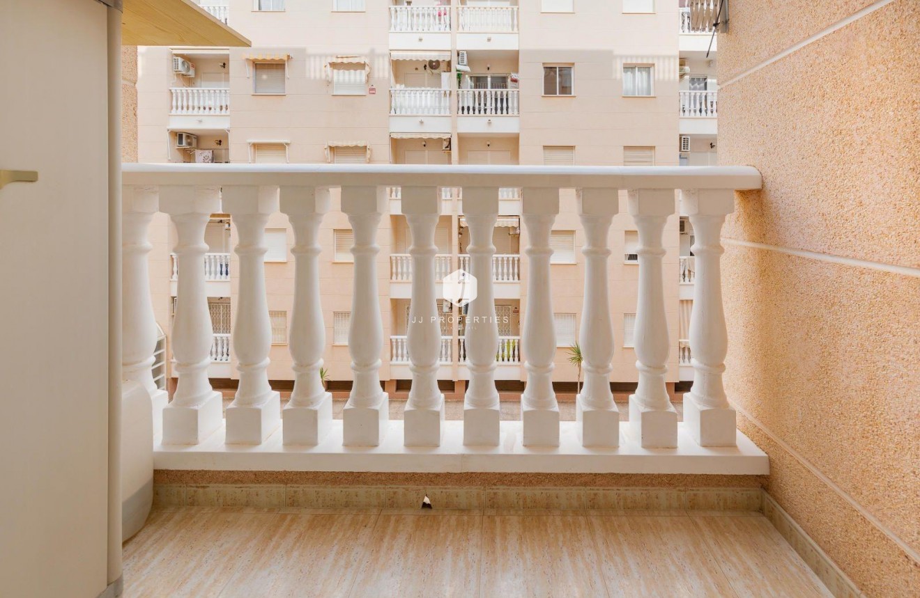 Aus zweiter Hand - Wohnung -
Torrevieja - Centro