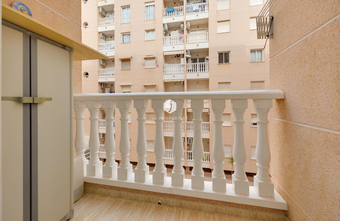 Aus zweiter Hand - Wohnung -
Torrevieja - Centro