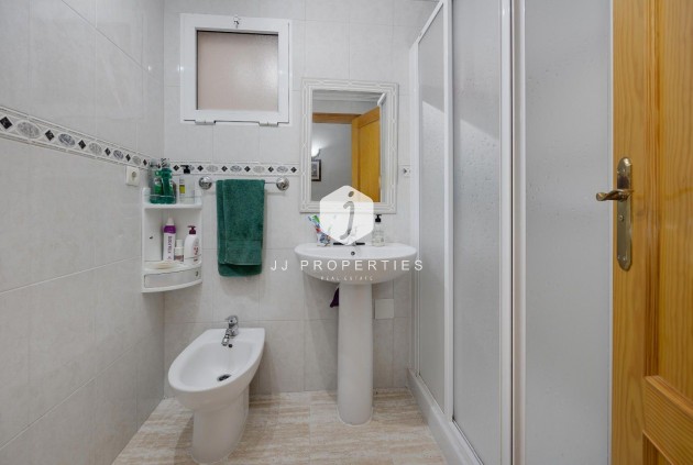 Aus zweiter Hand - Wohnung -
Torrevieja - Centro