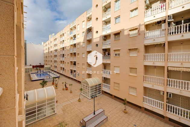 Aus zweiter Hand - Wohnung -
Torrevieja - Centro