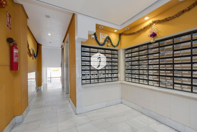 Aus zweiter Hand - Wohnung -
Torrevieja - Centro