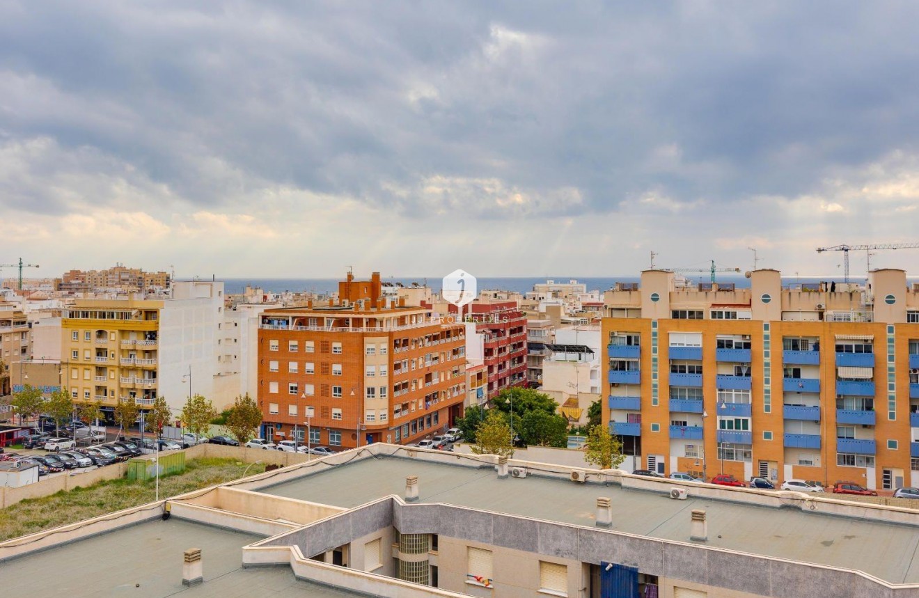 Aus zweiter Hand - Wohnung -
Torrevieja - Centro