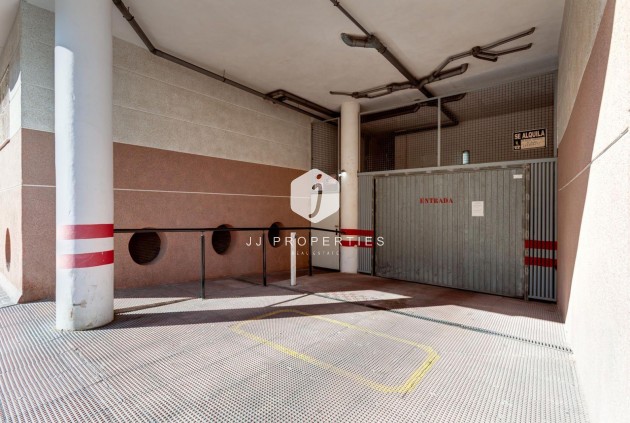 Aus zweiter Hand - Wohnung -
Torrevieja - Centro