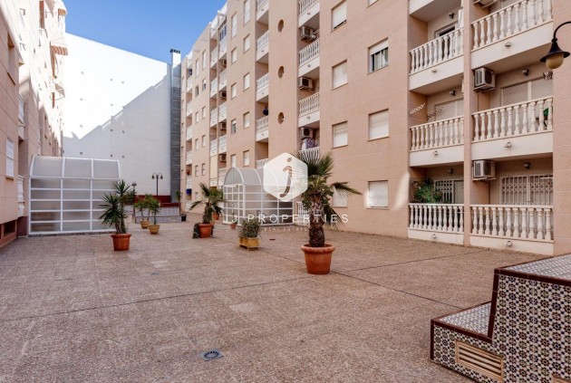 Aus zweiter Hand - Wohnung -
Torrevieja - Centro
