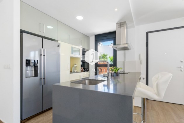 Resale - Villa -
Torrevieja - Costa Blanca