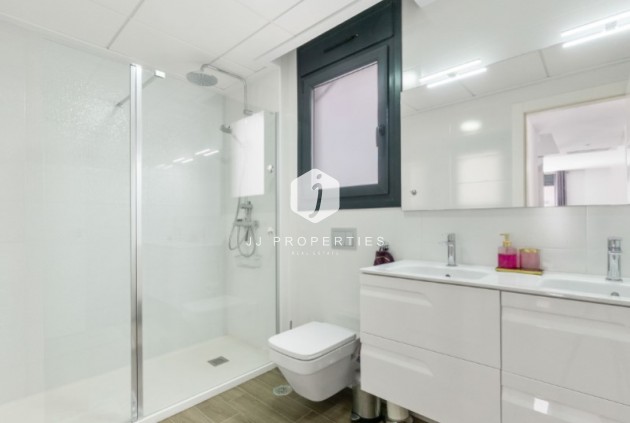 Resale - Villa -
Torrevieja - Costa Blanca