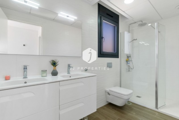 Resale - Villa -
Torrevieja - Costa Blanca