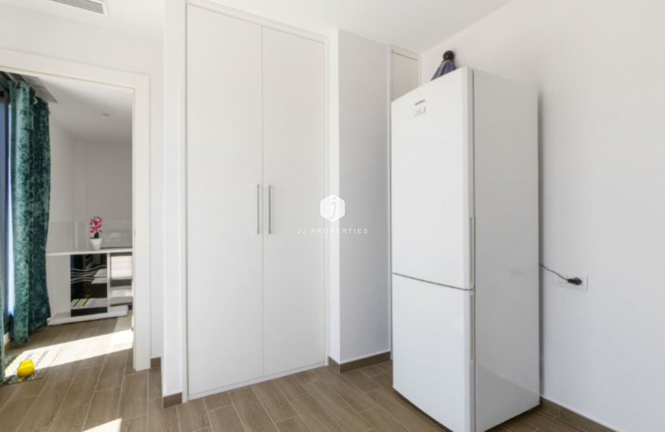 Resale - Villa -
Torrevieja - Costa Blanca