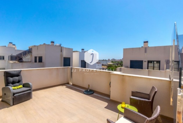 Resale - Villa -
Torrevieja - Costa Blanca