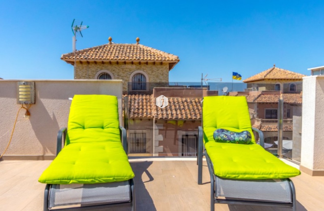 Resale - Villa -
Torrevieja - Costa Blanca