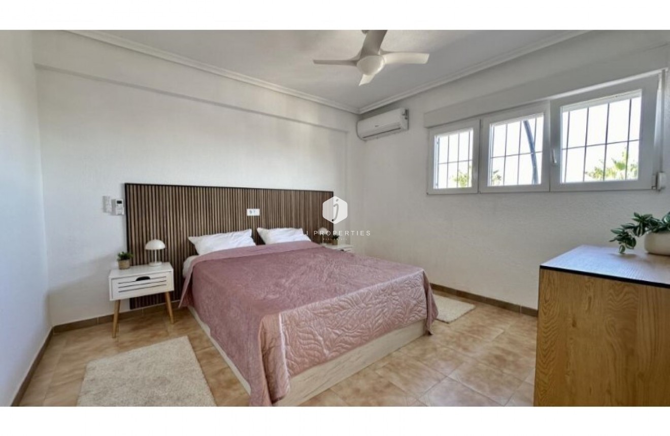 Segunda mano - Ático -
Torrevieja - Costa Blanca