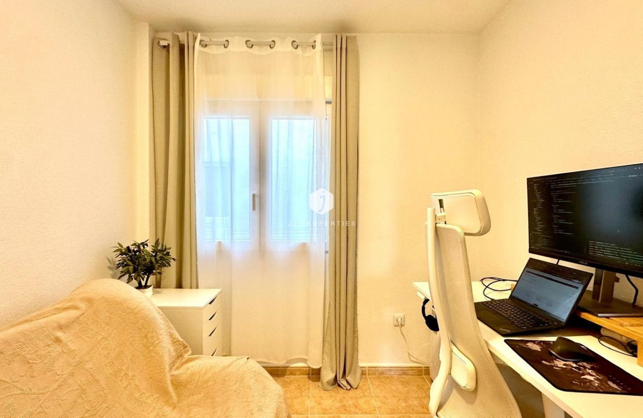 Resale - Penthouse -
Torrevieja - Centro