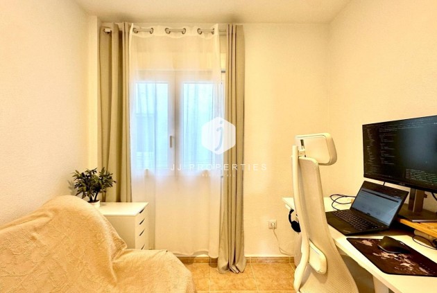 Resale - Penthouse -
Torrevieja - Centro