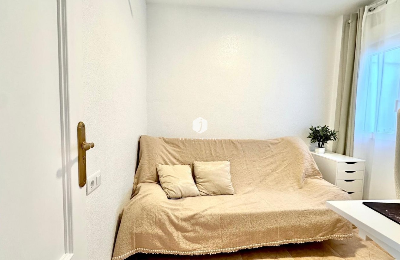 Resale - Penthouse -
Torrevieja - Centro