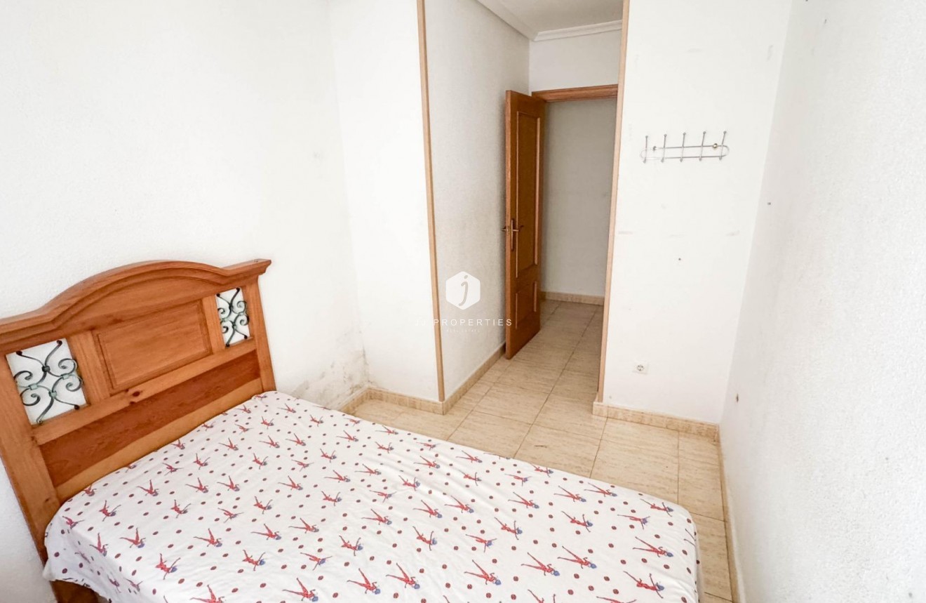 Segunda mano - Apartamento / piso -
Torrevieja - PARQUE DE LAS NACIONES