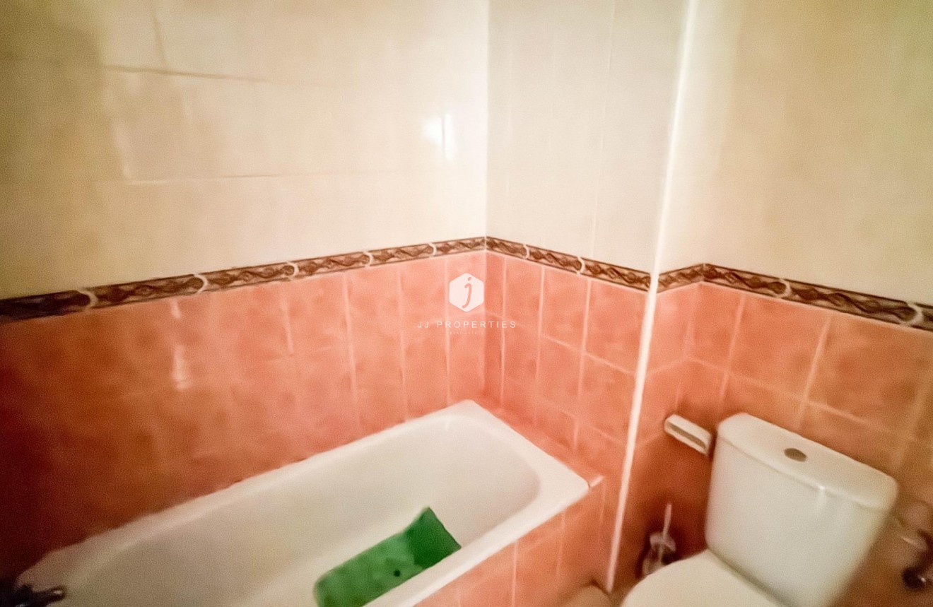 Segunda mano - Apartamento / piso -
Torrevieja - PARQUE DE LAS NACIONES