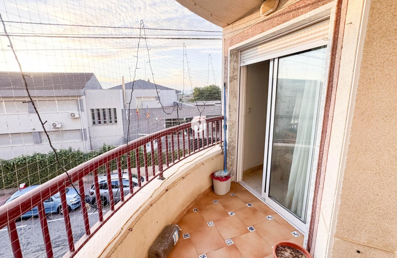 Segunda mano - Apartamento / piso -
Torrevieja - PARQUE DE LAS NACIONES