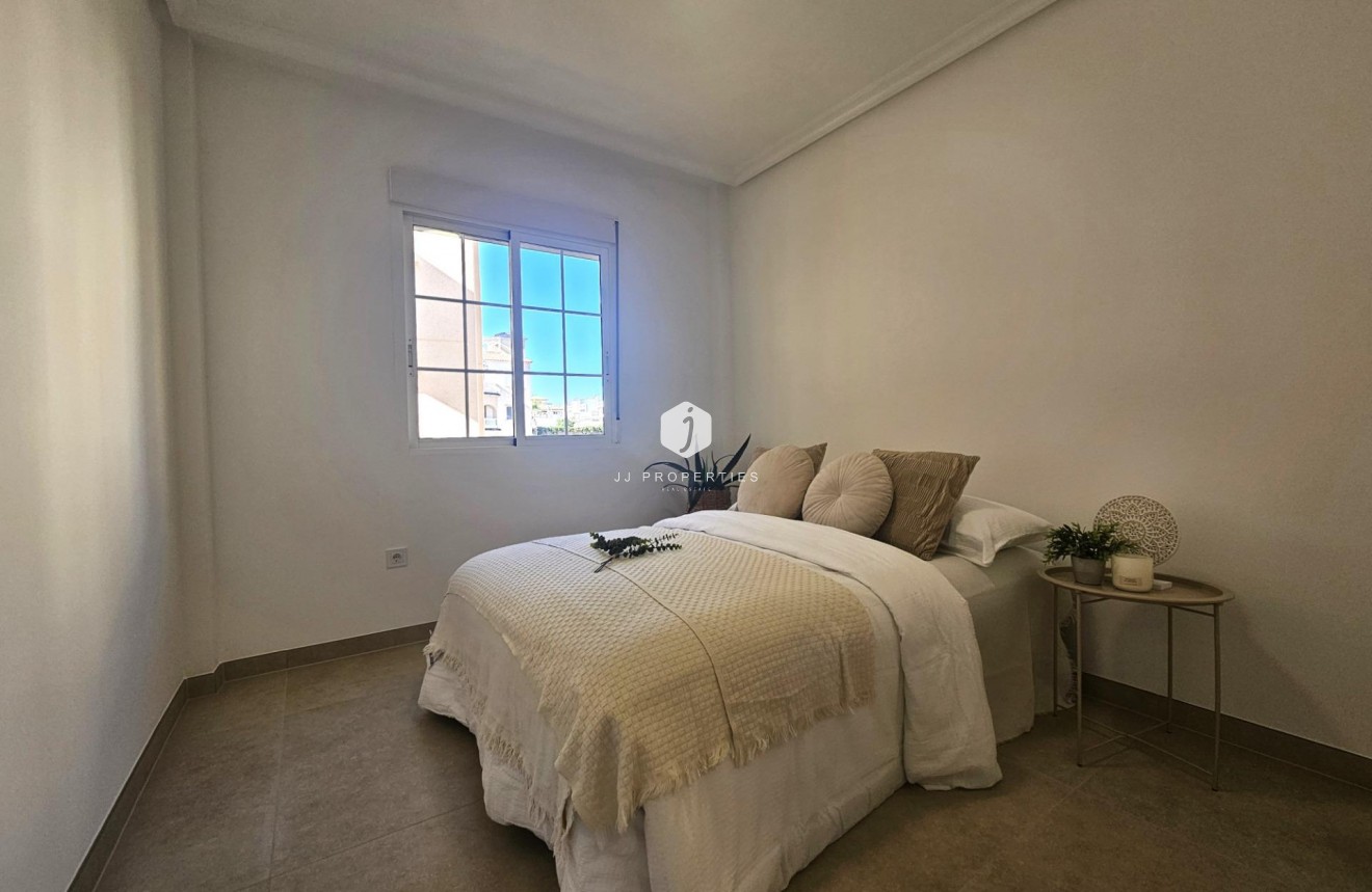 Segunda mano - Apartamento / piso -
Orihuela Costa - Lomas de Cabo Roig