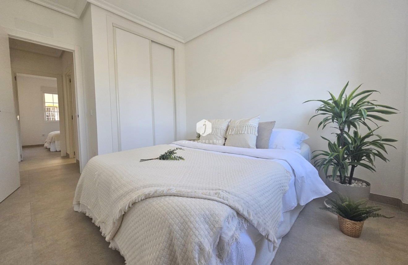 Segunda mano - Apartamento / piso -
Orihuela Costa - Lomas de Cabo Roig