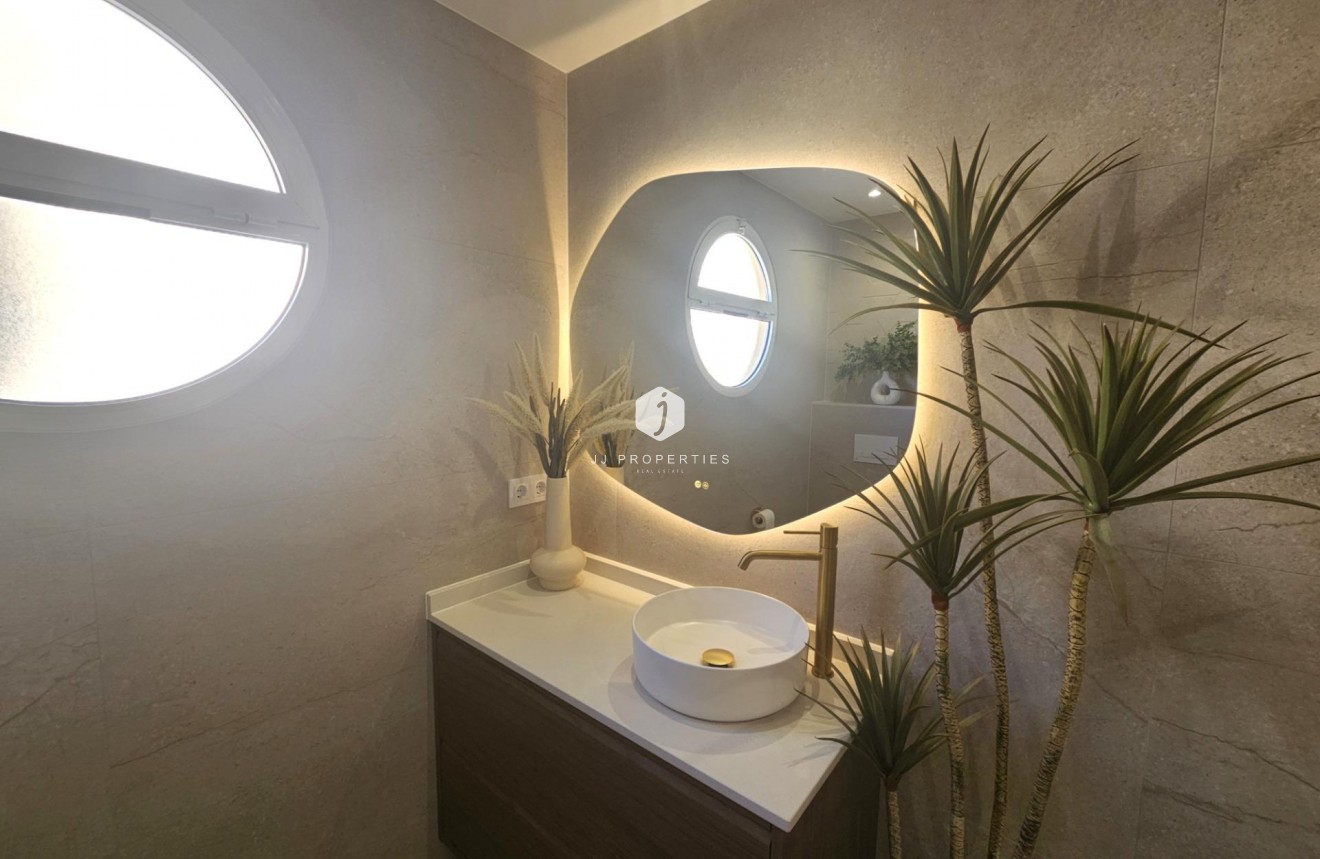 Segunda mano - Apartamento / piso -
Orihuela Costa - Lomas de Cabo Roig