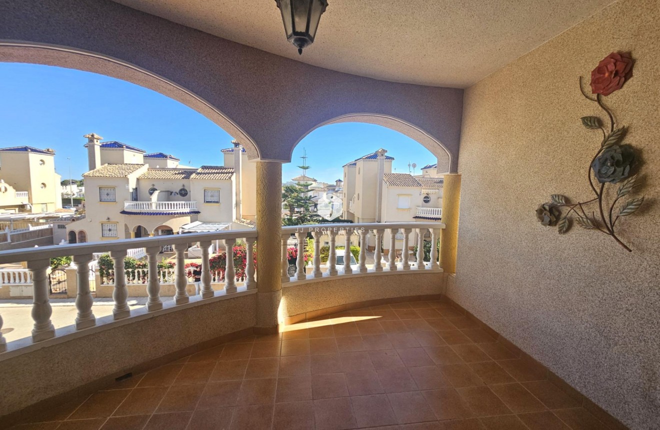 Segunda mano - Apartamento / piso -
Orihuela Costa - Lomas de Cabo Roig