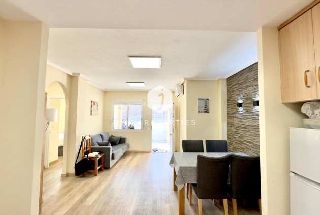 Segunda mano - Bungalow -
Torrevieja - Torreblanca