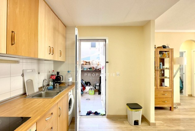 Segunda mano - Bungalow -
Torrevieja - Torreblanca