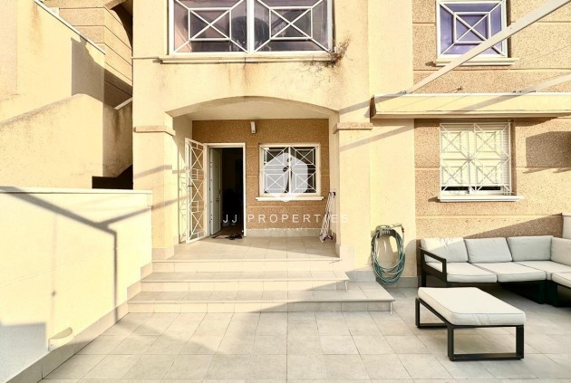 Segunda mano - Bungalow -
Torrevieja - Torreblanca