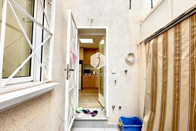 Segunda mano - Bungalow -
Torrevieja - Torreblanca