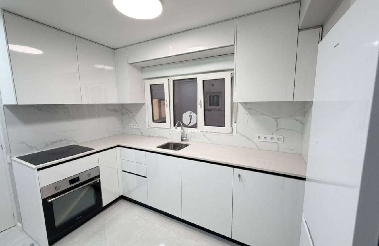 Aus zweiter Hand - Wohnung -
Torrevieja