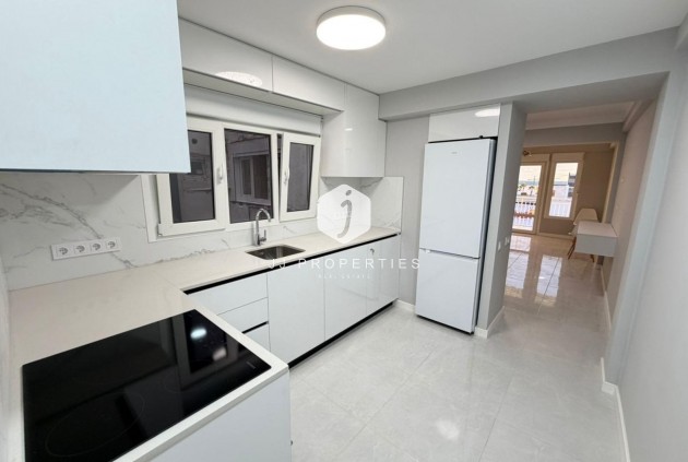 Aus zweiter Hand - Wohnung -
Torrevieja