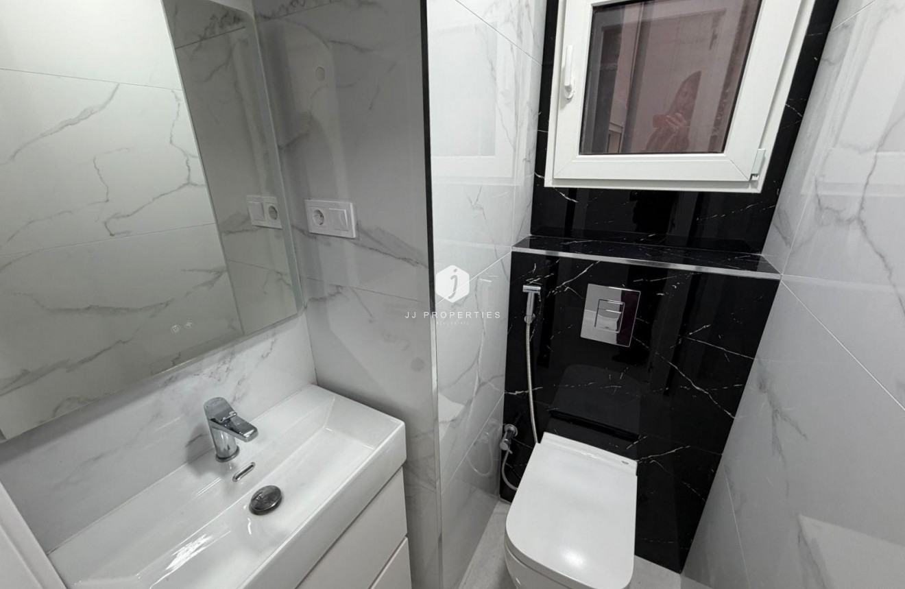 Aus zweiter Hand - Wohnung -
Torrevieja