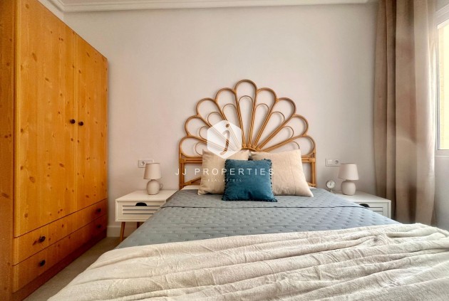 Segunda mano - Apartamento / piso -
Torrevieja - Centro