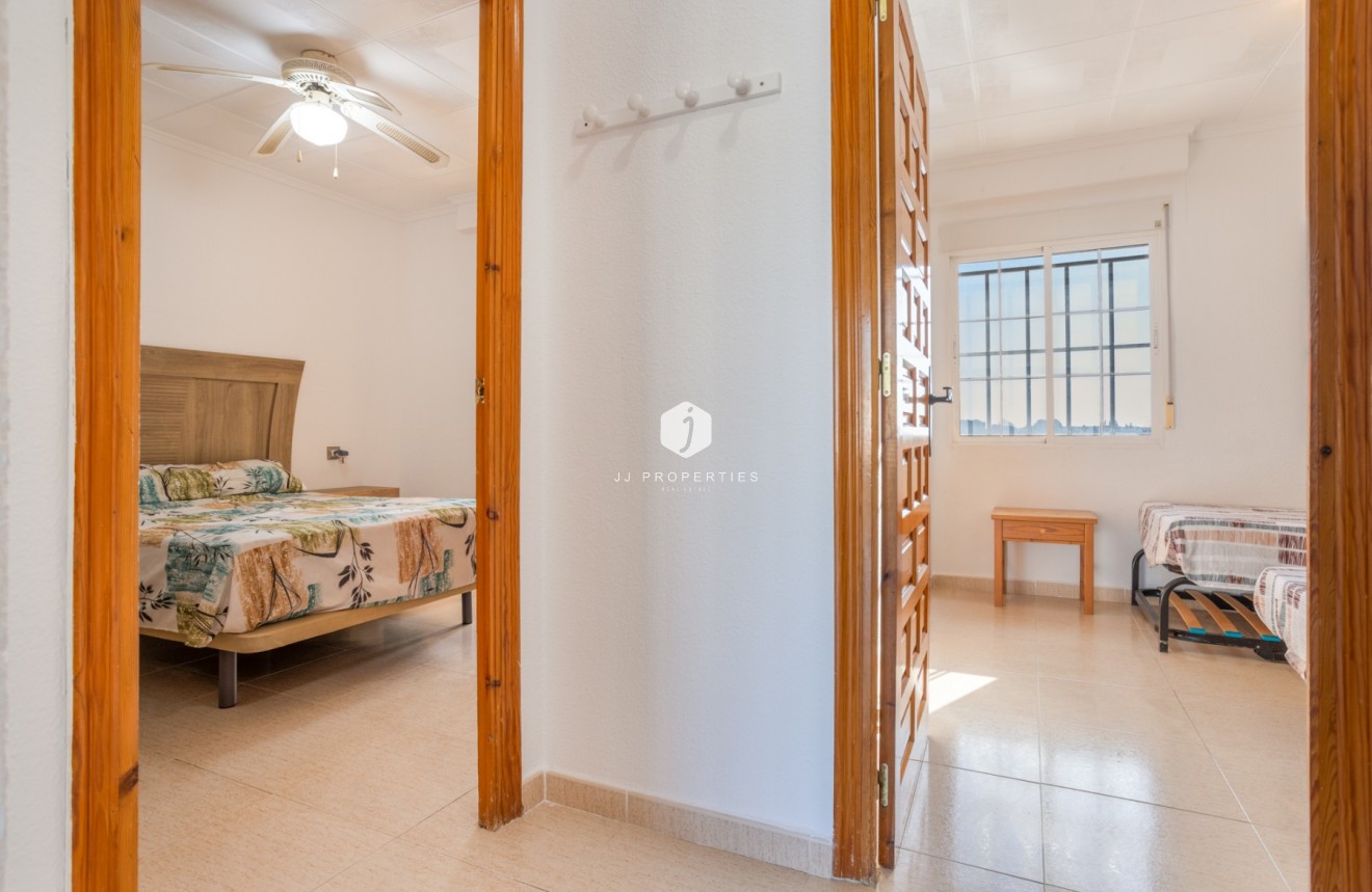 Resale - Villa -
Torrevieja - Costa Blanca