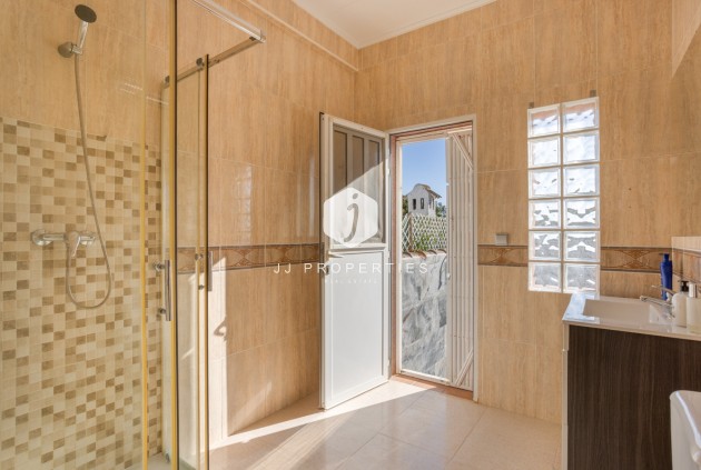 Resale - Villa -
Torrevieja - Costa Blanca