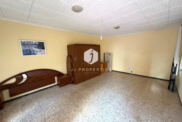 Aus zweiter Hand - Chalet -
Torrevieja