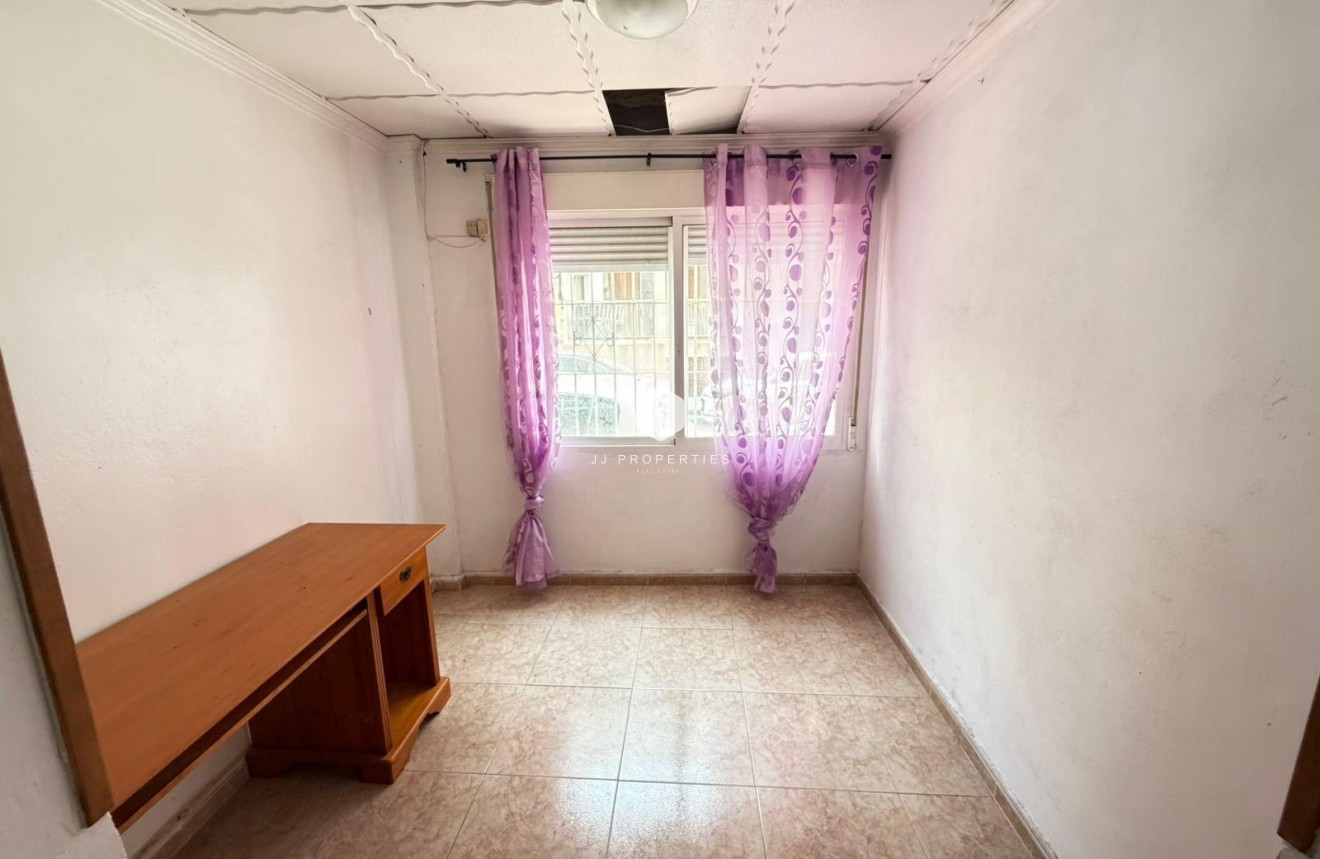 Aus zweiter Hand - Chalet -
Torrevieja